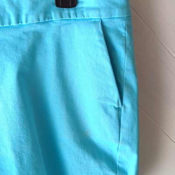 Crown and Ivy Women's Shelby Shorts Scalloped edge. Turquoise color. Size 12 - Picture 4 of 7